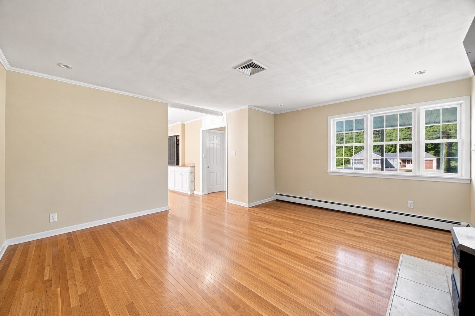 146 Huntington Rd, Russell, MA Photo #17