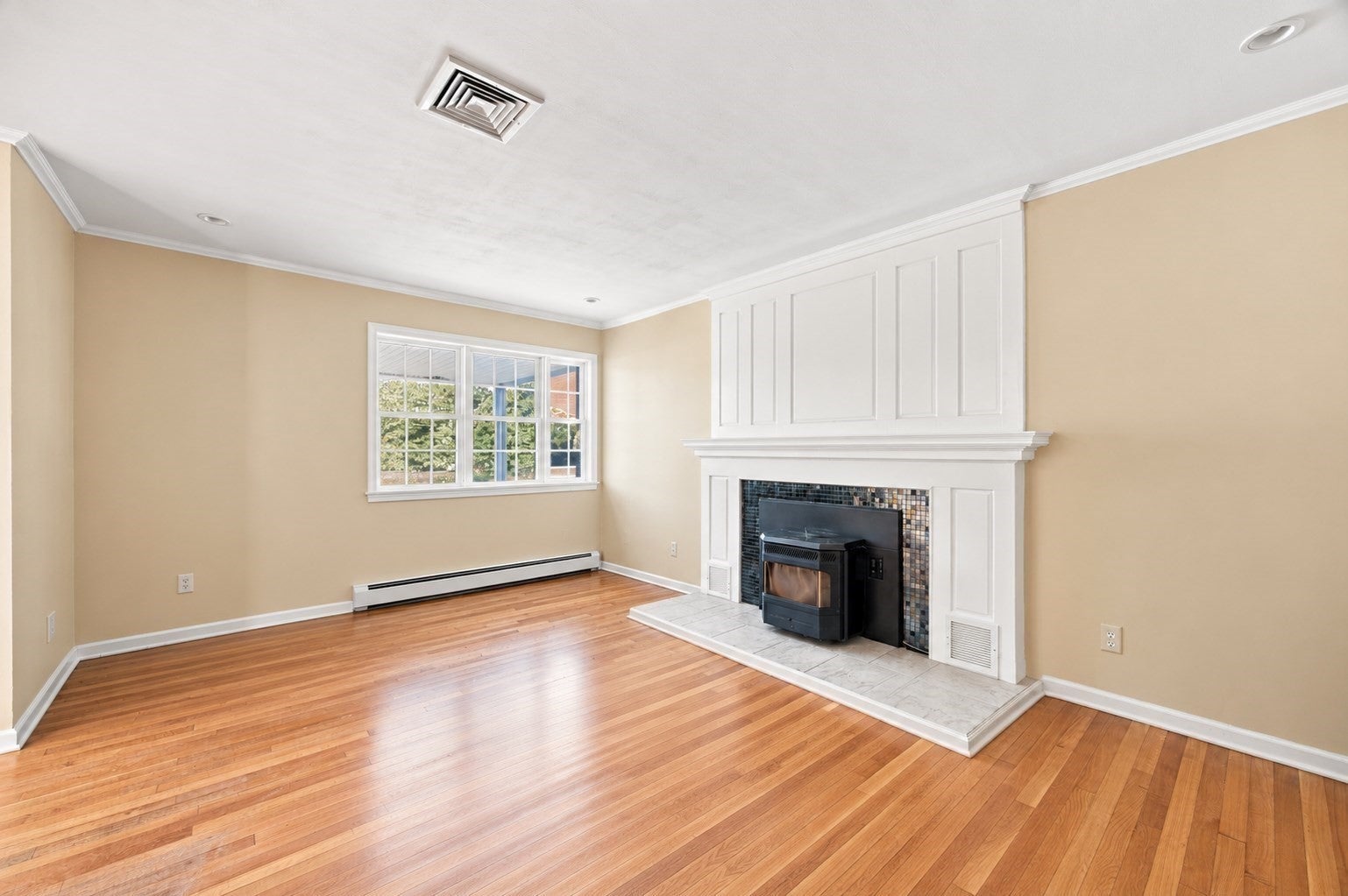 146 Huntington Rd, Russell, MA Photo #19