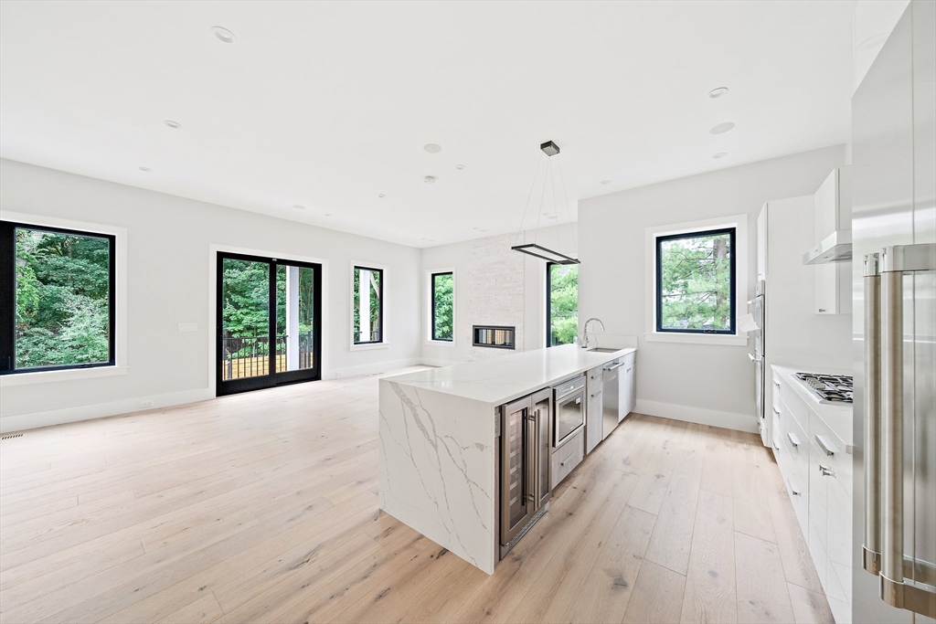 94 Thurston Rd 94