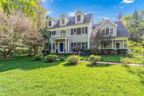 153 Walpole St Dover MA 02030