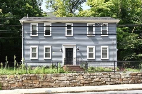 Photo of 13 Main St #3, Framingham, MA 01702 (MLS # 73461819)