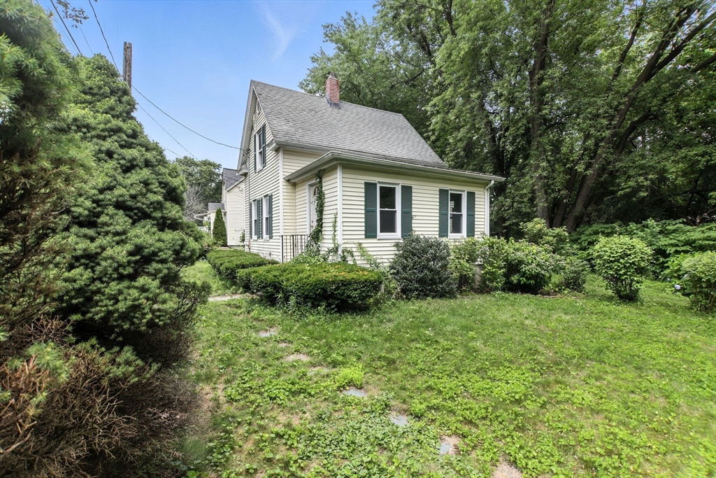 39 Kings Ln