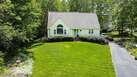 93 Mccracken Rd Millbury MA 01527