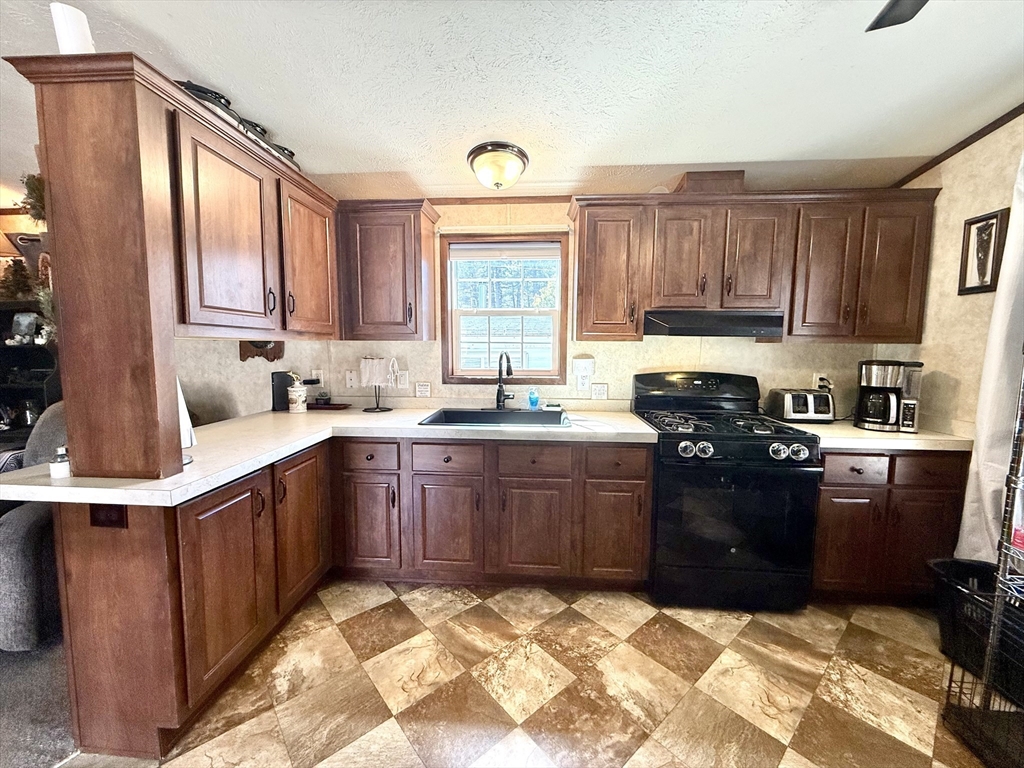 868 Southampton Rd 54