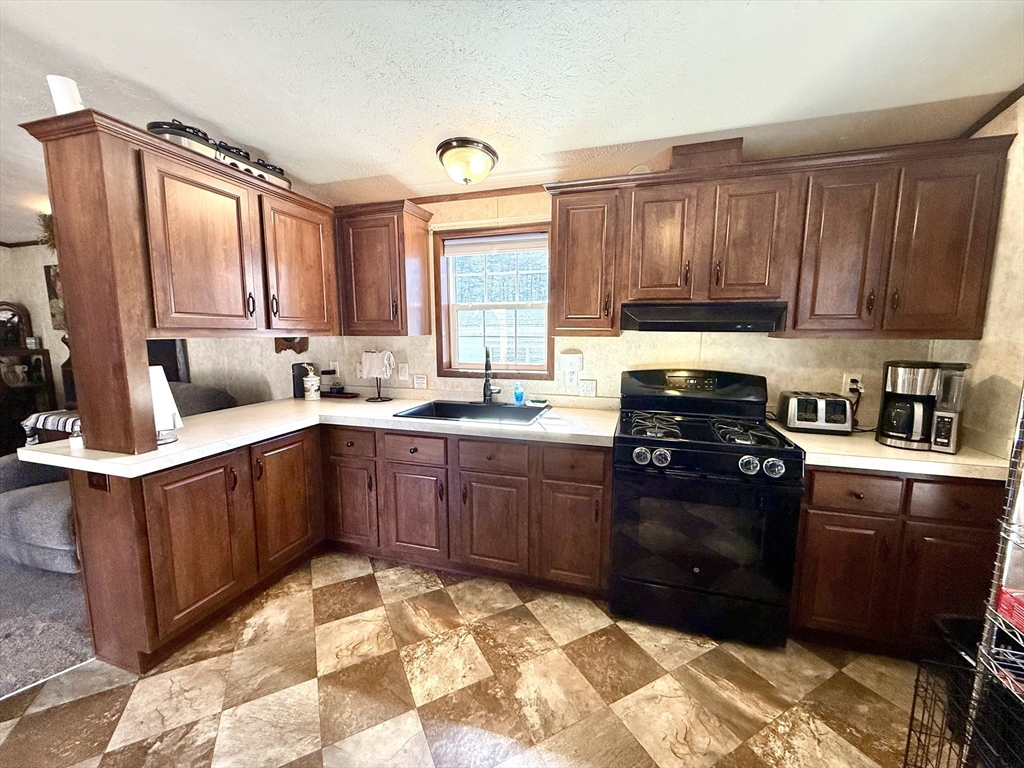 868 Southampton Rd 54