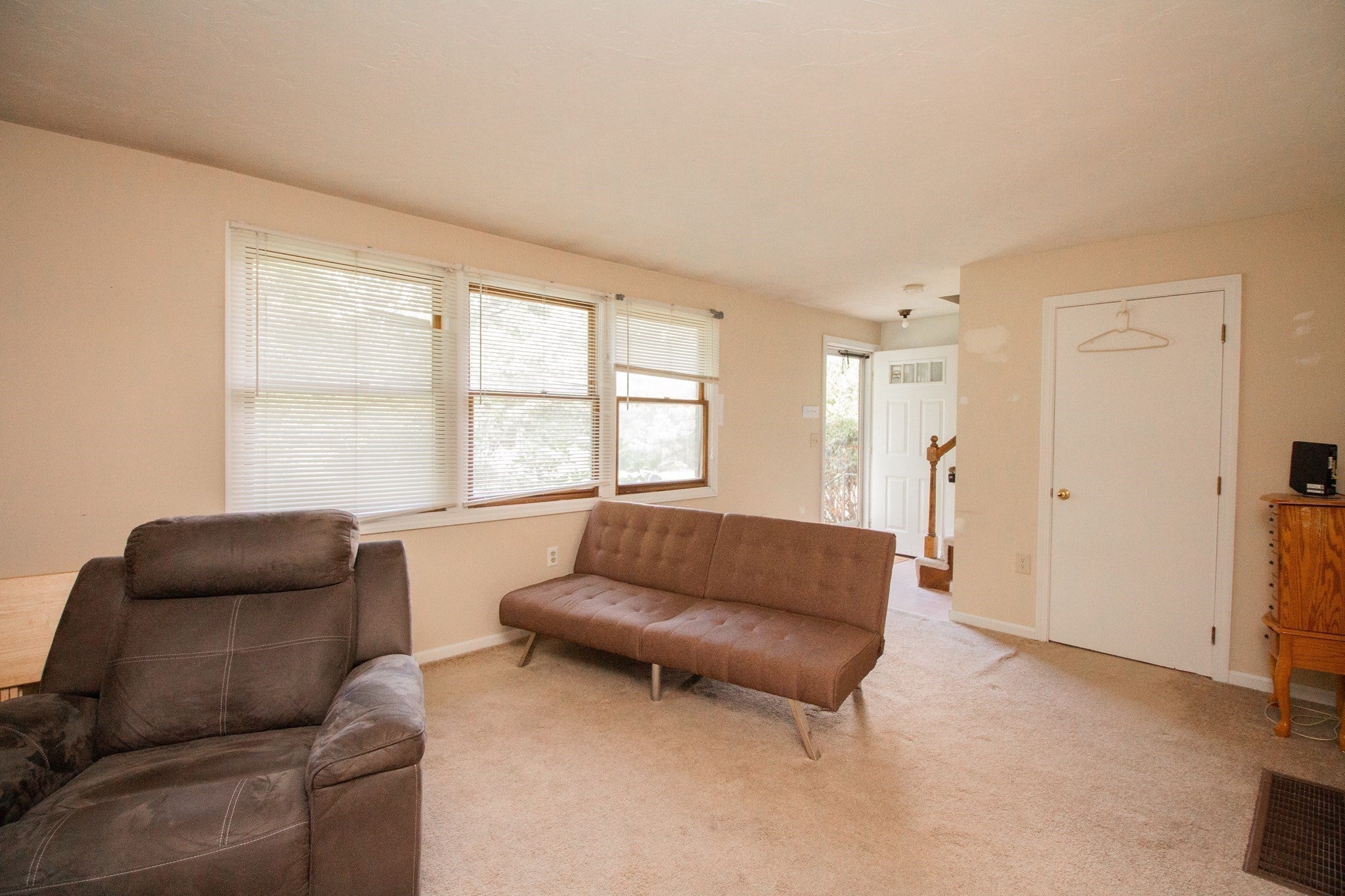 627 Pulaski BLVD right, Bellingham, MA, 627 Pulaski BLVD right, Bellingham, MA Photo #6