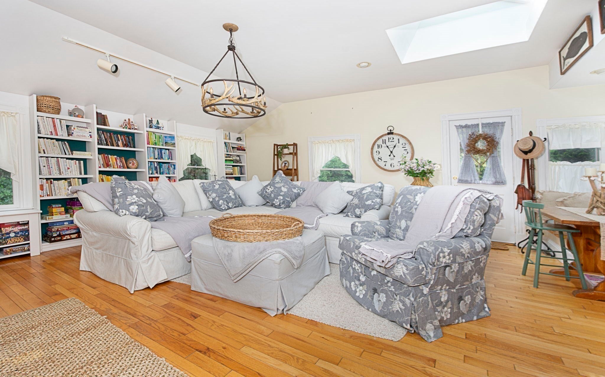 26 Millbrook Rd, Wayland, MA, 26 Millbrook Rd, Wayland, MA Photo #7