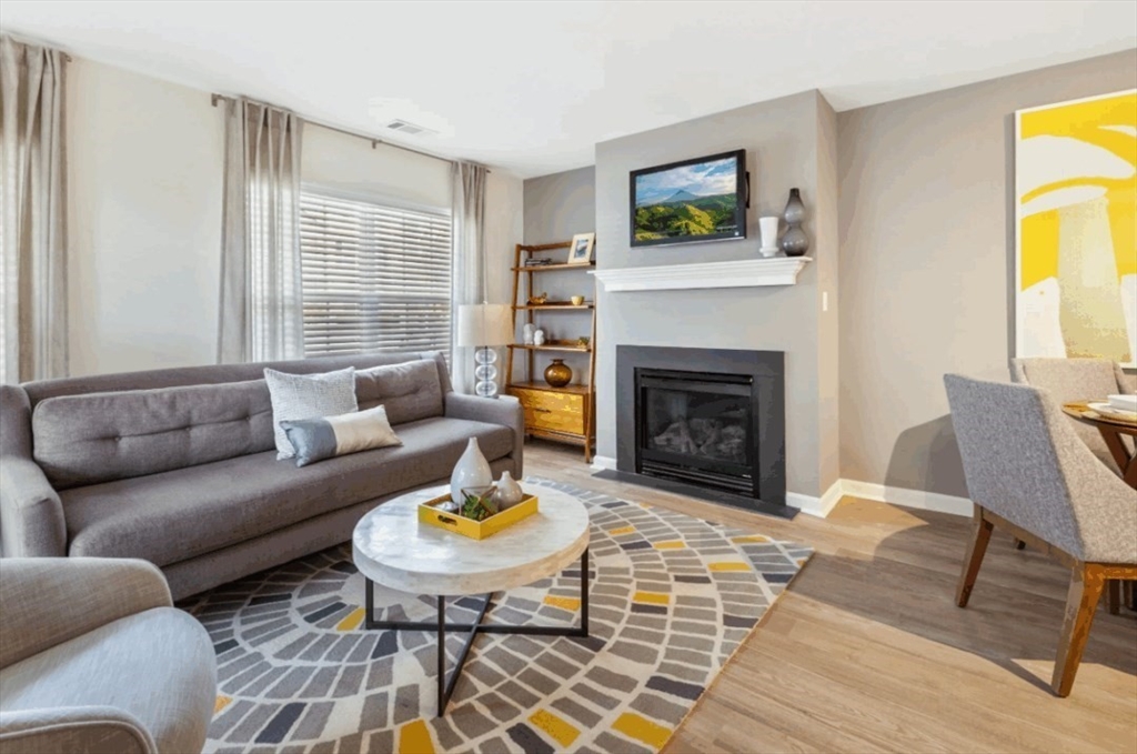 3 Farmhouse Lane 14-16