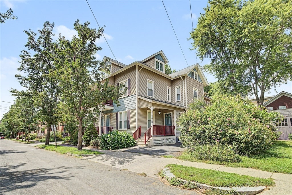 30 Graves Avenue #A, Northampton, MA Photo #2
