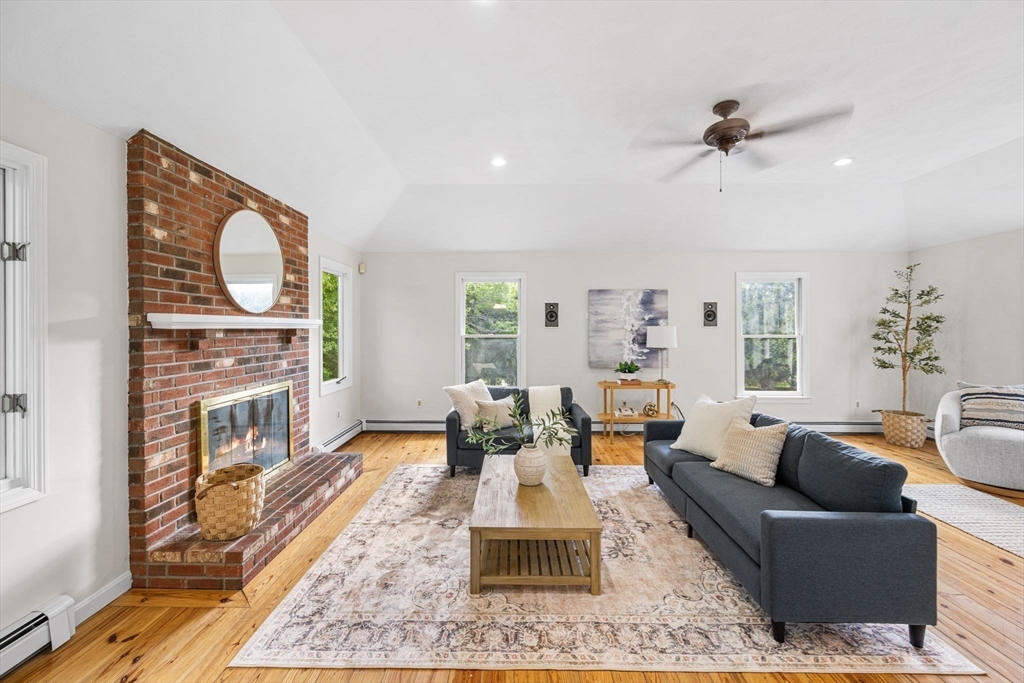 4 Skyview Dr