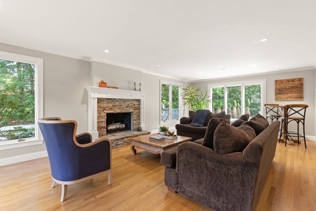 48 Castle Dr
