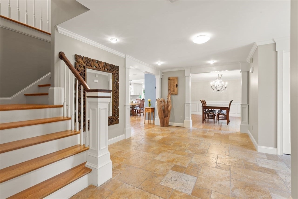 48 Castle Dr