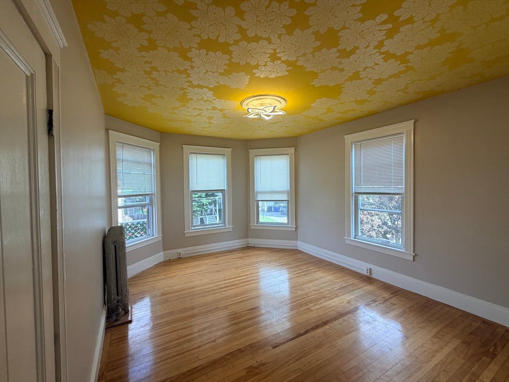 Click for 54 Highland St #2, Haverhill, MA slideshow Click for 54 Highland St #2, Haverhill, MA slideshow