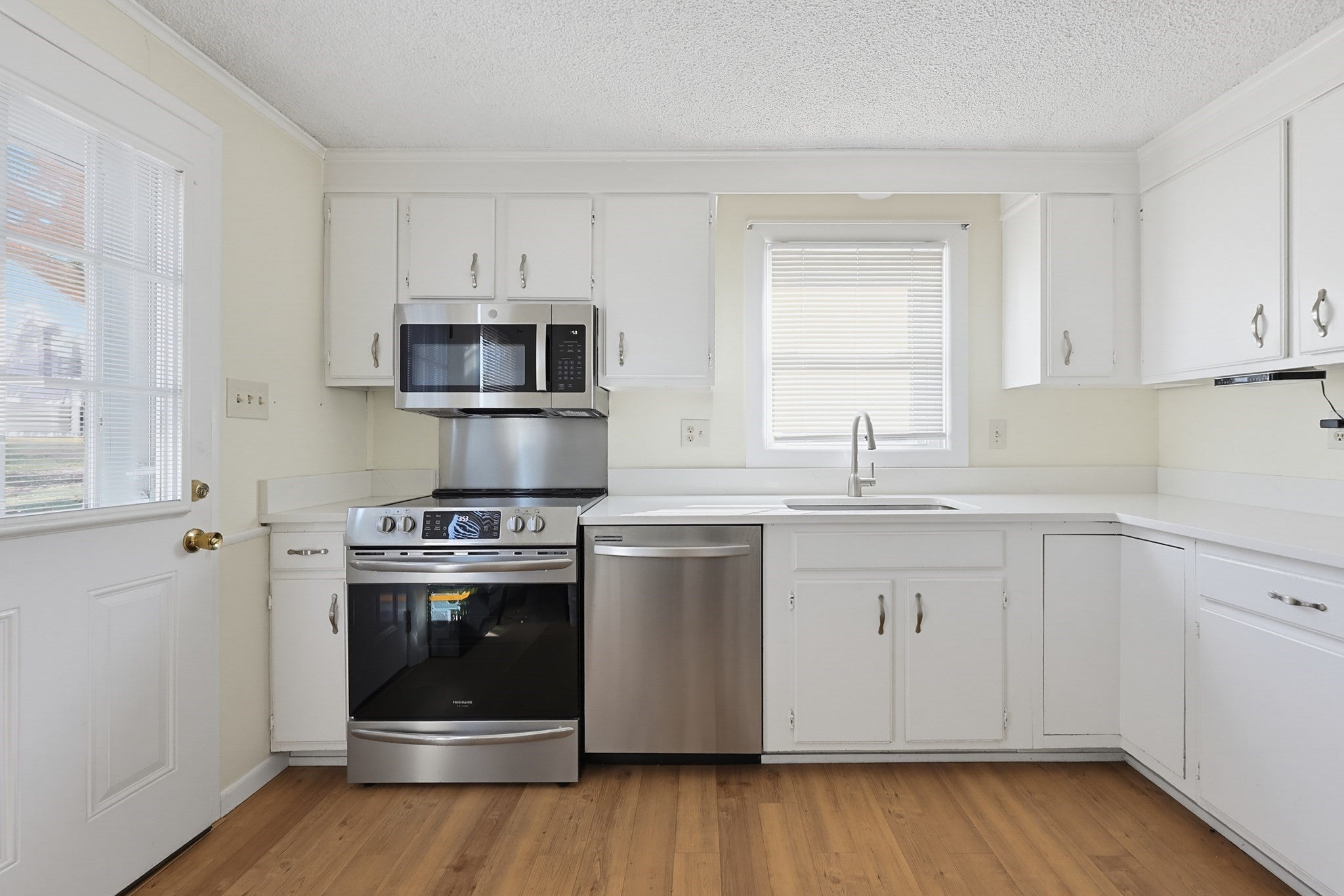 703 Pleasant St, Norwood, MA, 703 Pleasant St, Norwood, MA Photo #2