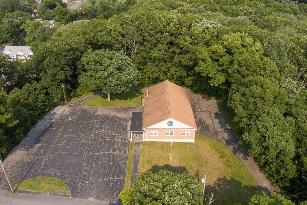 27 Brandes St