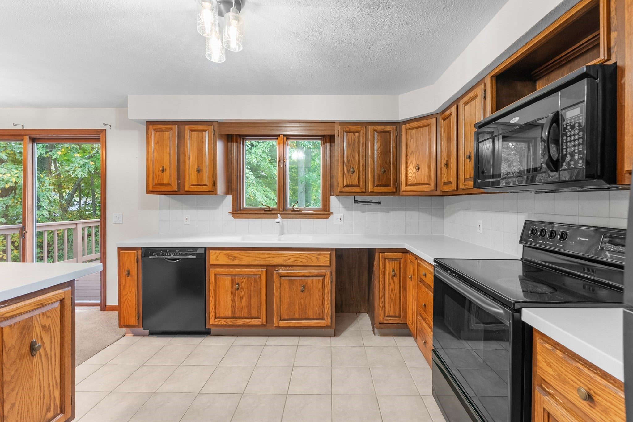 700 County St, Seekonk, MA, 700 County St, Seekonk, MA Photo #16
