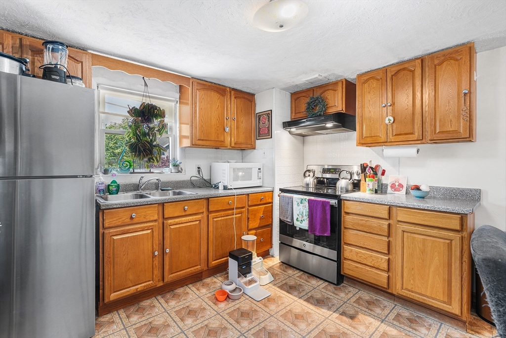 104 College Farm Rd