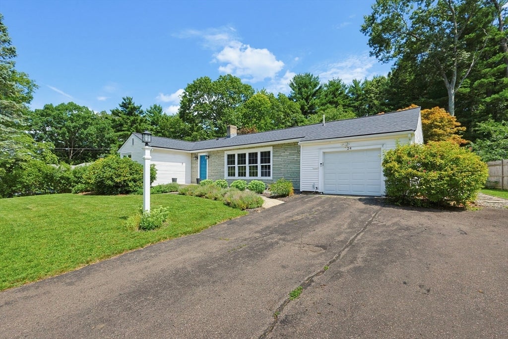 24 Old Post Rd, Walpole, MA, 24 Old Post Rd, Walpole, MA Photo #4