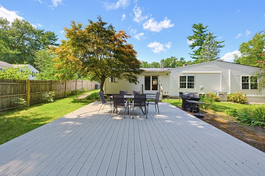 24 Old Post Rd, Walpole, MA, 24 Old Post Rd, Walpole, MA Photo #39
