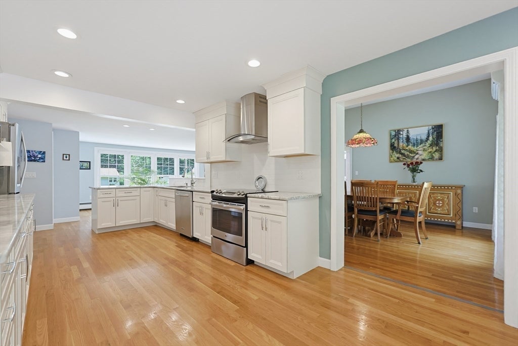 24 Old Post Rd, Walpole, MA, 24 Old Post Rd, Walpole, MA Photo #15