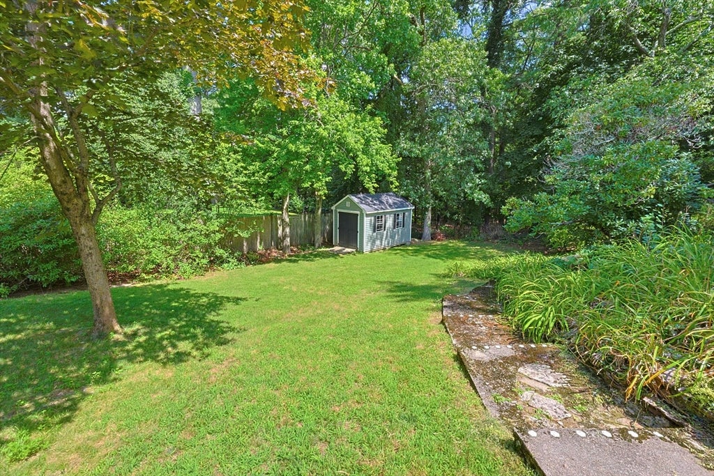 24 Old Post Rd, Walpole, MA, 24 Old Post Rd, Walpole, MA Photo #36