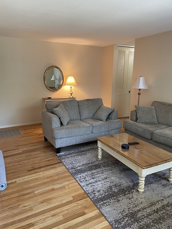 282 Regency Park Dr 282
