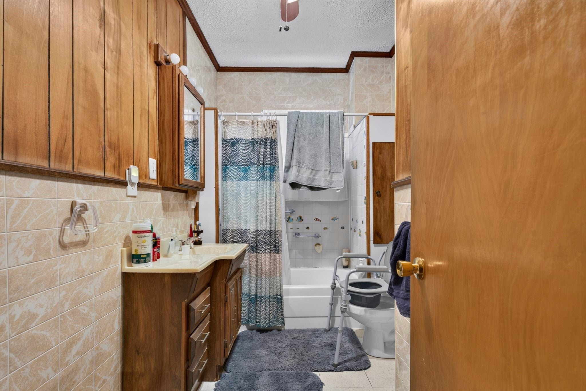 225 Haffards St, Fall River, MA, 225 Haffards St, Fall River, MA Photo #15