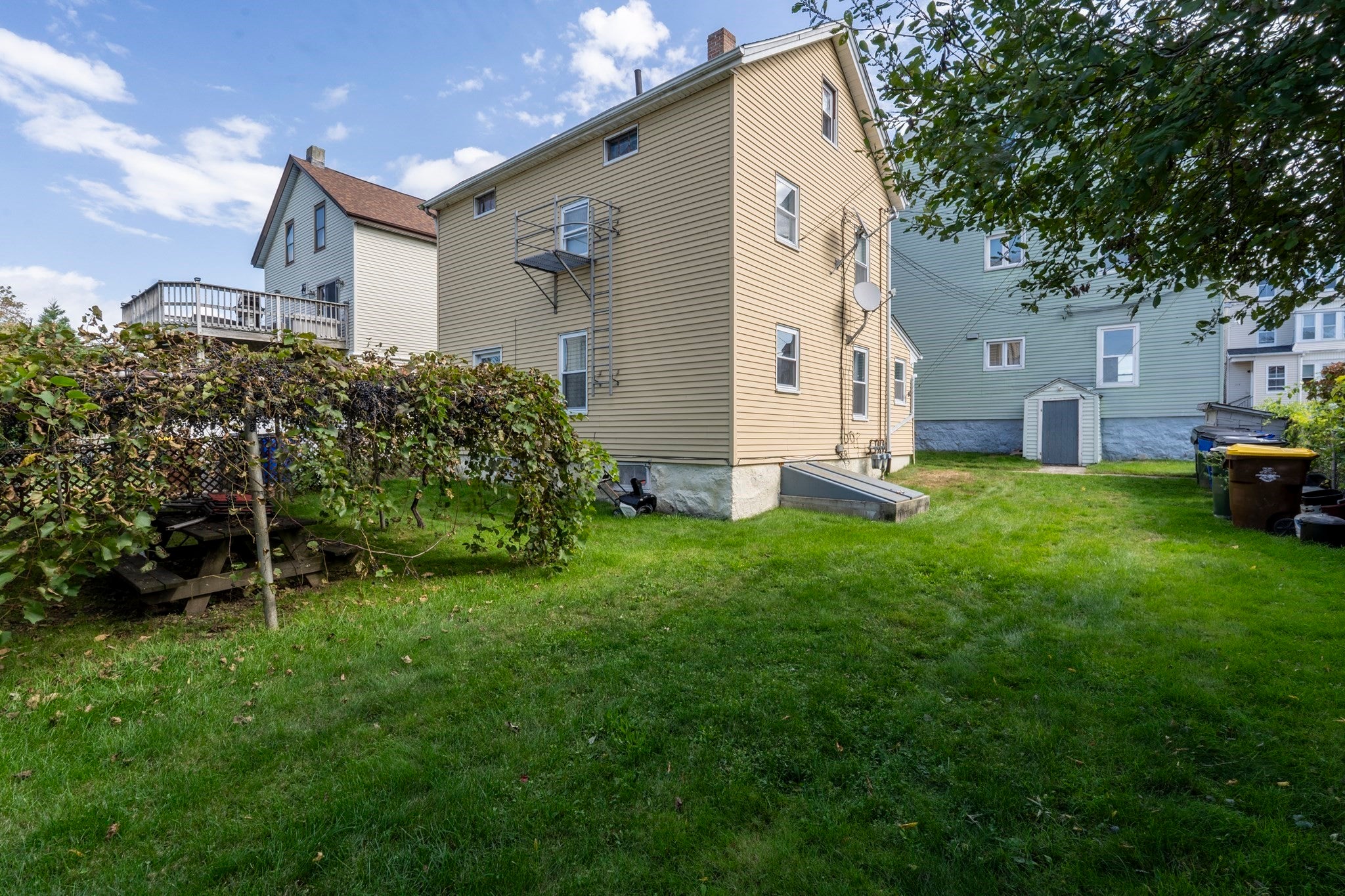 225 Haffards St, Fall River, MA, 225 Haffards St, Fall River, MA Photo #4