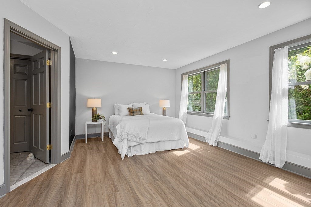 7 Pond St, Hopkinton, MA, 7 Pond St, Hopkinton, MA Photo #39
