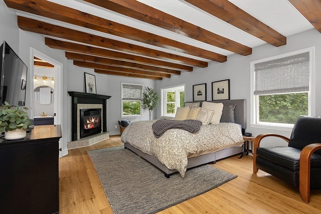 7 Pond St, Hopkinton, MA, 7 Pond St, Hopkinton, MA Photo #25