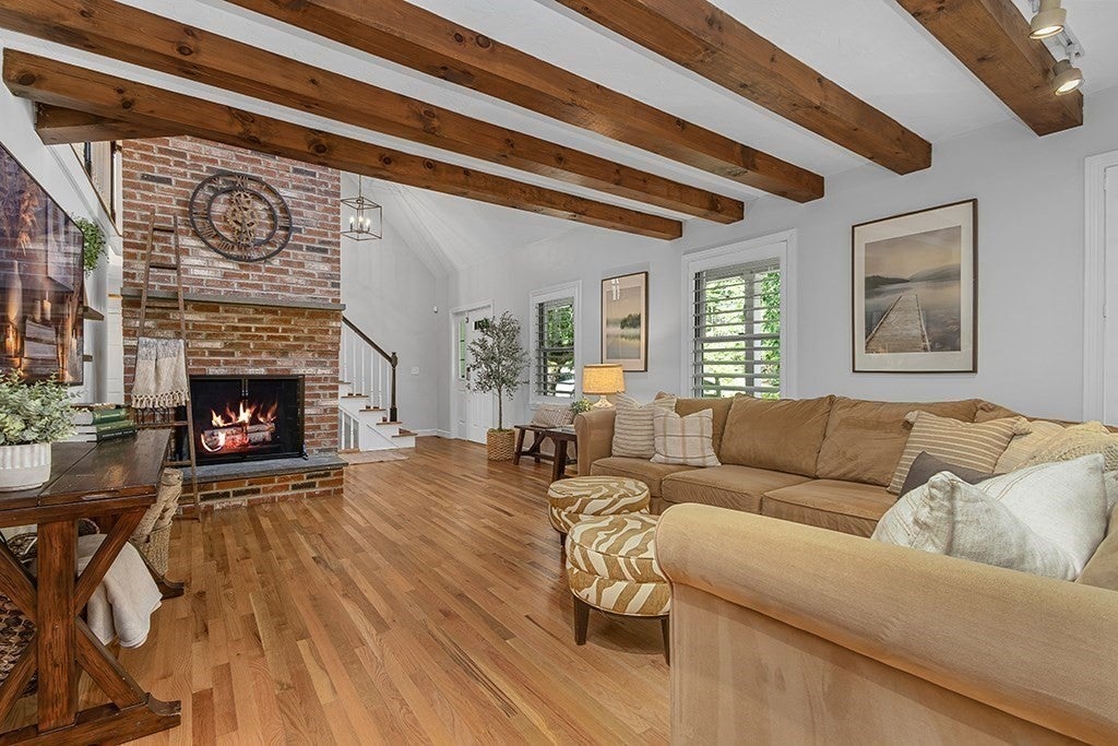 7 Pond St, Hopkinton, MA, 7 Pond St, Hopkinton, MA Photo #15