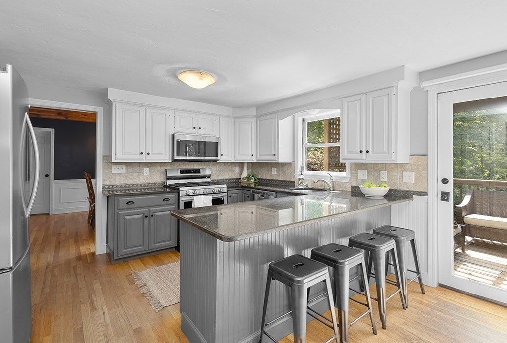 7 Pond St, Hopkinton, MA, 7 Pond St, Hopkinton, MA Photo #23