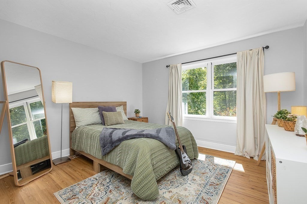 7 Pond St, Hopkinton, MA, 7 Pond St, Hopkinton, MA Photo #33