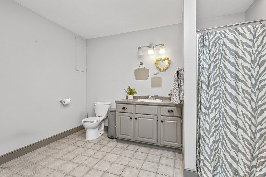 7 Pond St, Hopkinton, MA, 7 Pond St, Hopkinton, MA Photo #40