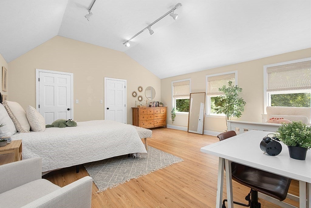 7 Pond St, Hopkinton, MA, 7 Pond St, Hopkinton, MA Photo #32