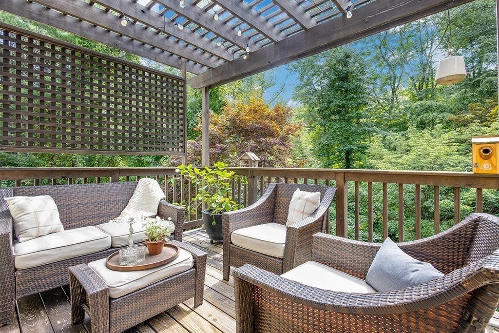 7 Pond St, Hopkinton, MA, 7 Pond St, Hopkinton, MA Photo #11