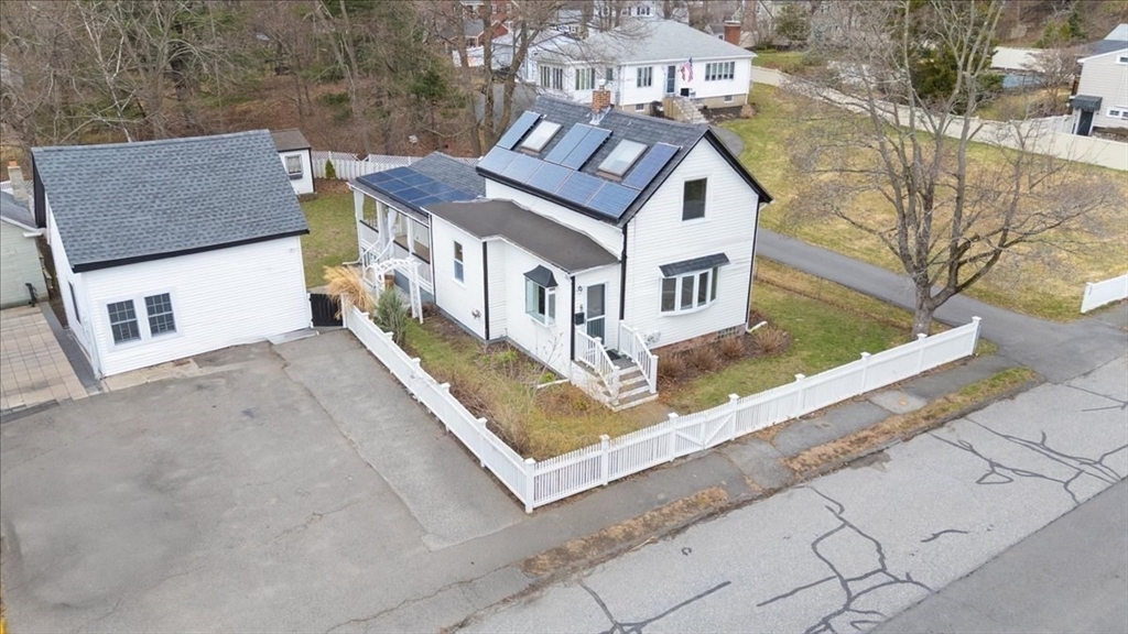 18 Sherman Pl