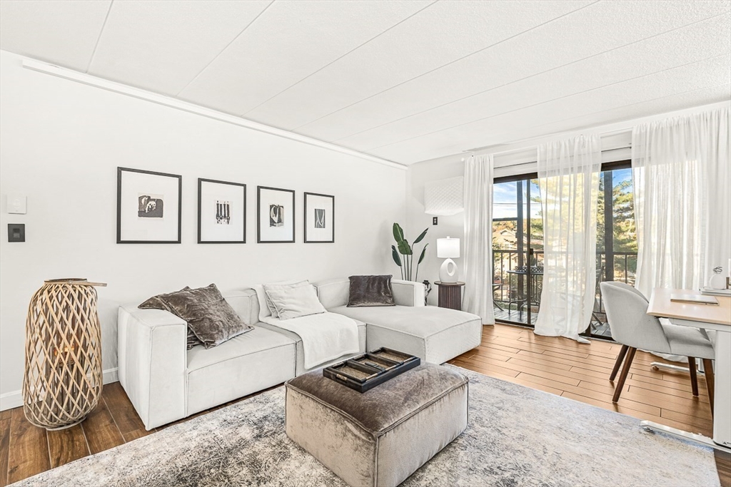 235 Winthrop St 2210