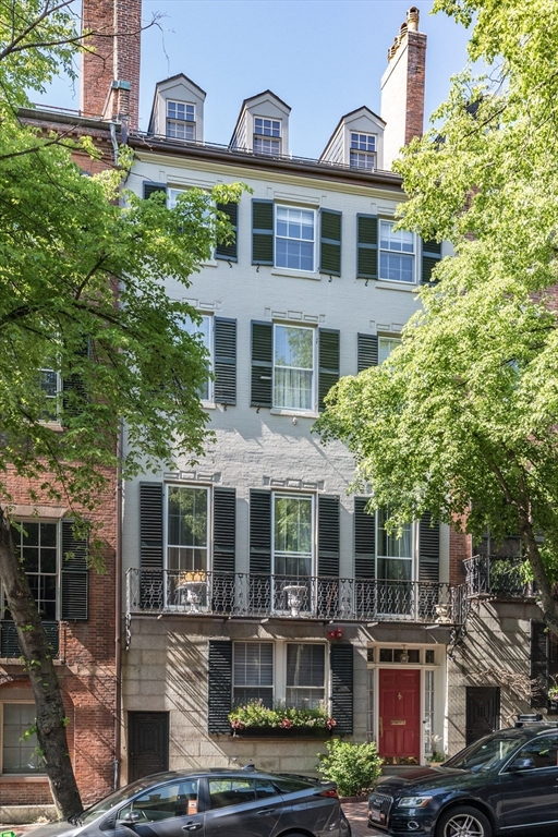 11 Chestnut Street