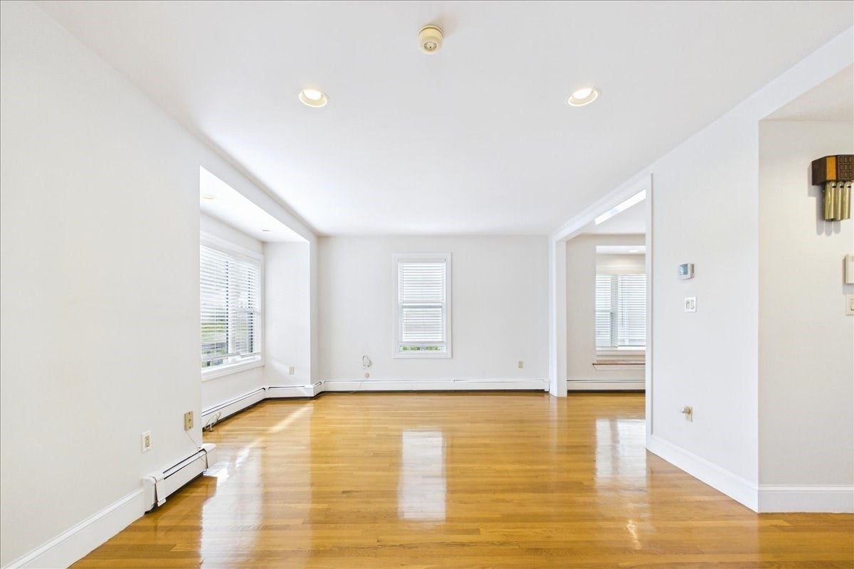 9 Granada Ave, Boston, MA Photo #5