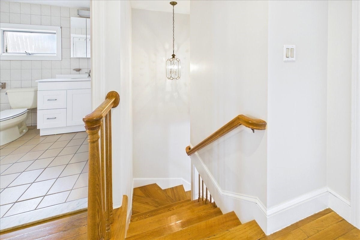9 Granada Ave, Boston, MA Photo #29