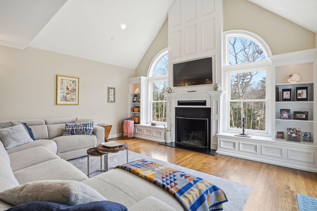 7 Charles Davis Drive