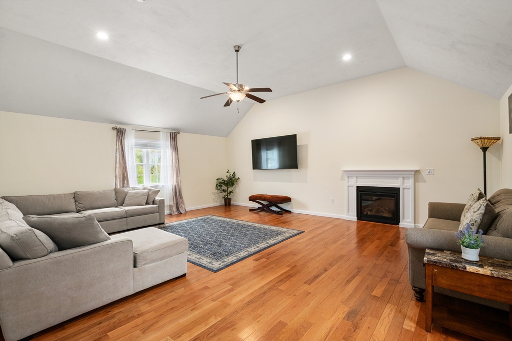 3 Moore Drive, Millbury, MA Photo #13