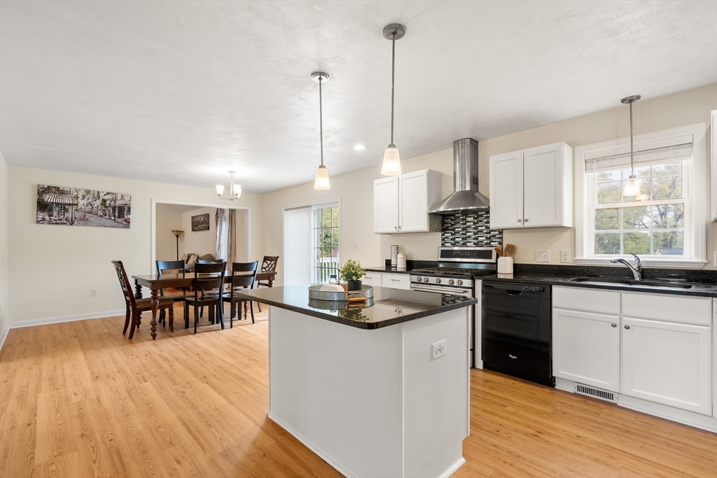 3 Moore Drive, Millbury, MA Photo #8
