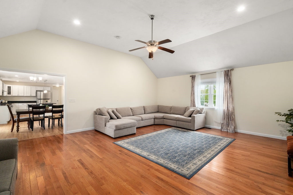 3 Moore Drive, Millbury, MA Photo #15