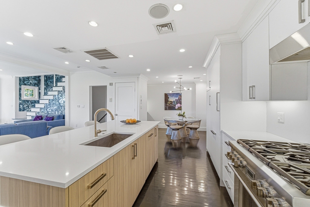 108 Cushing Ave 2