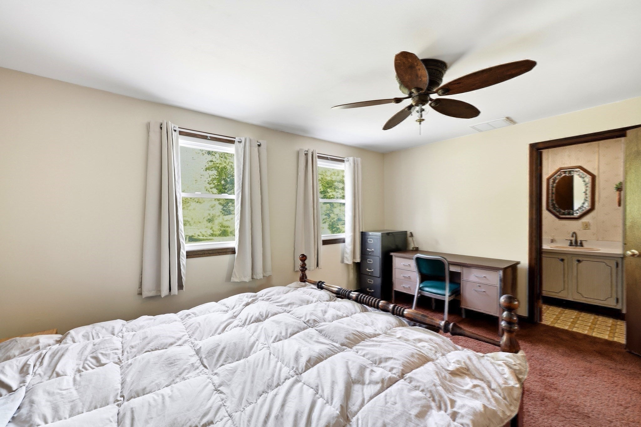 297 Montgomery Road, Westfield, MA Photo #18