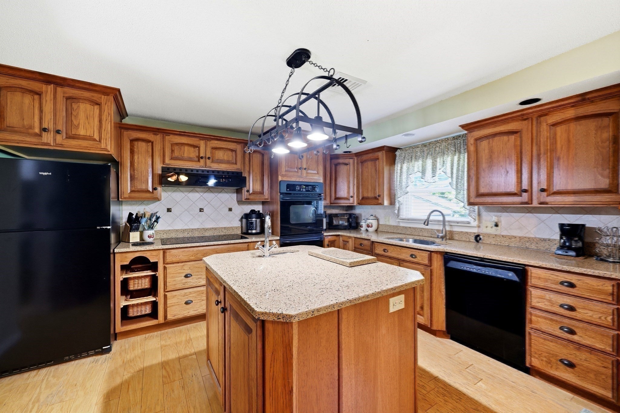 297 Montgomery Road, Westfield, MA Photo #5