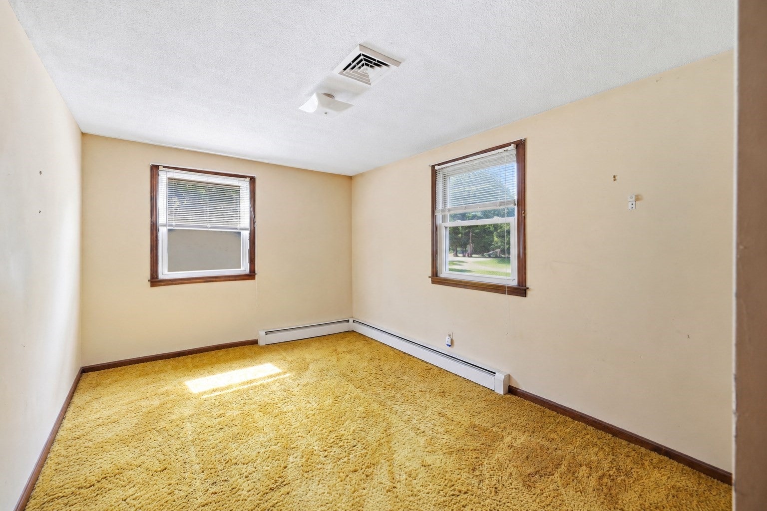 297 Montgomery Road, Westfield, MA Photo #22