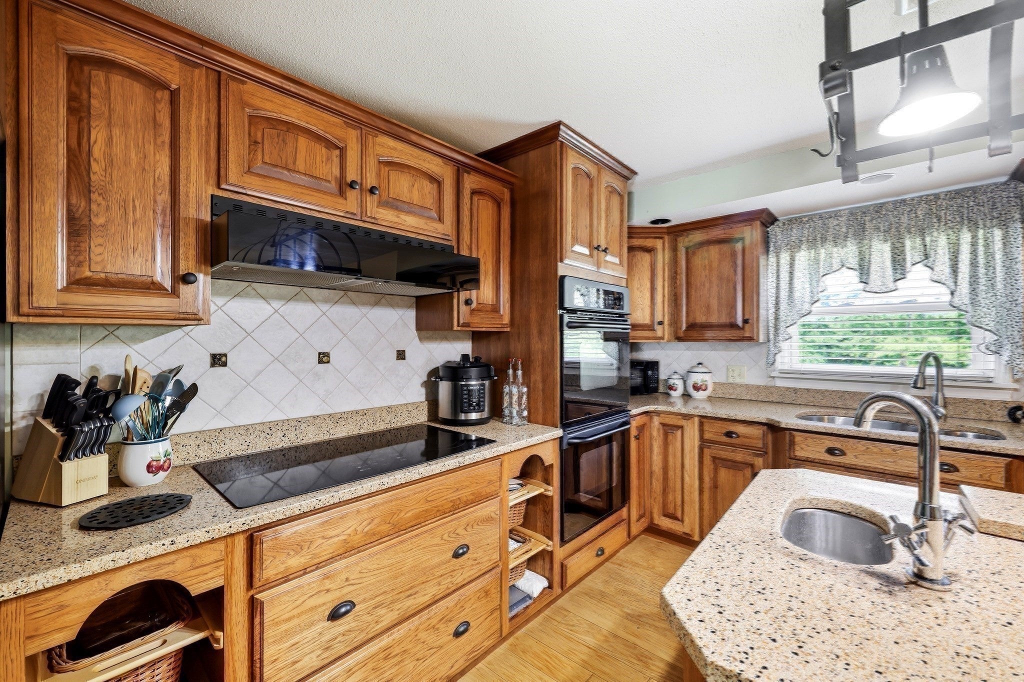 297 Montgomery Road, Westfield, MA Photo #7